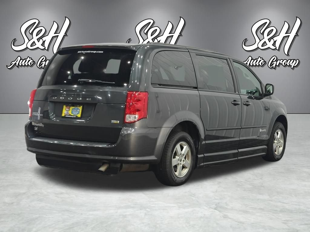 Used 2012 Dodge Grand Caravan SXT FWD image 18