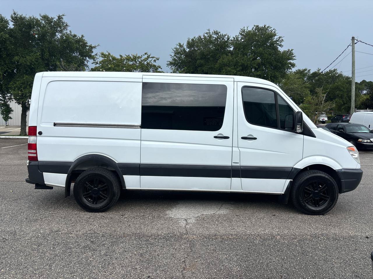 Used 2013 Mercedes-Benz Sprinter 2500 image 5