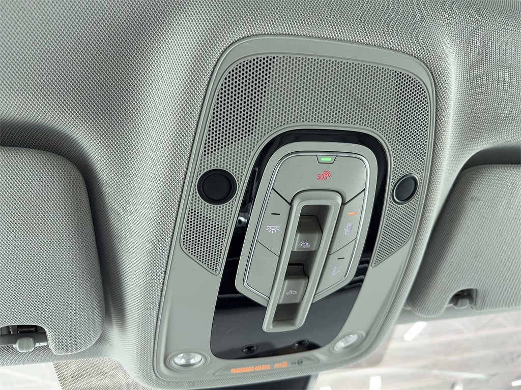 Used 2022 Audi Q7 3.0T Premium image 38