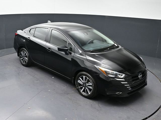 Used 2025 Nissan Versa SV w/ Trunk Package image 24