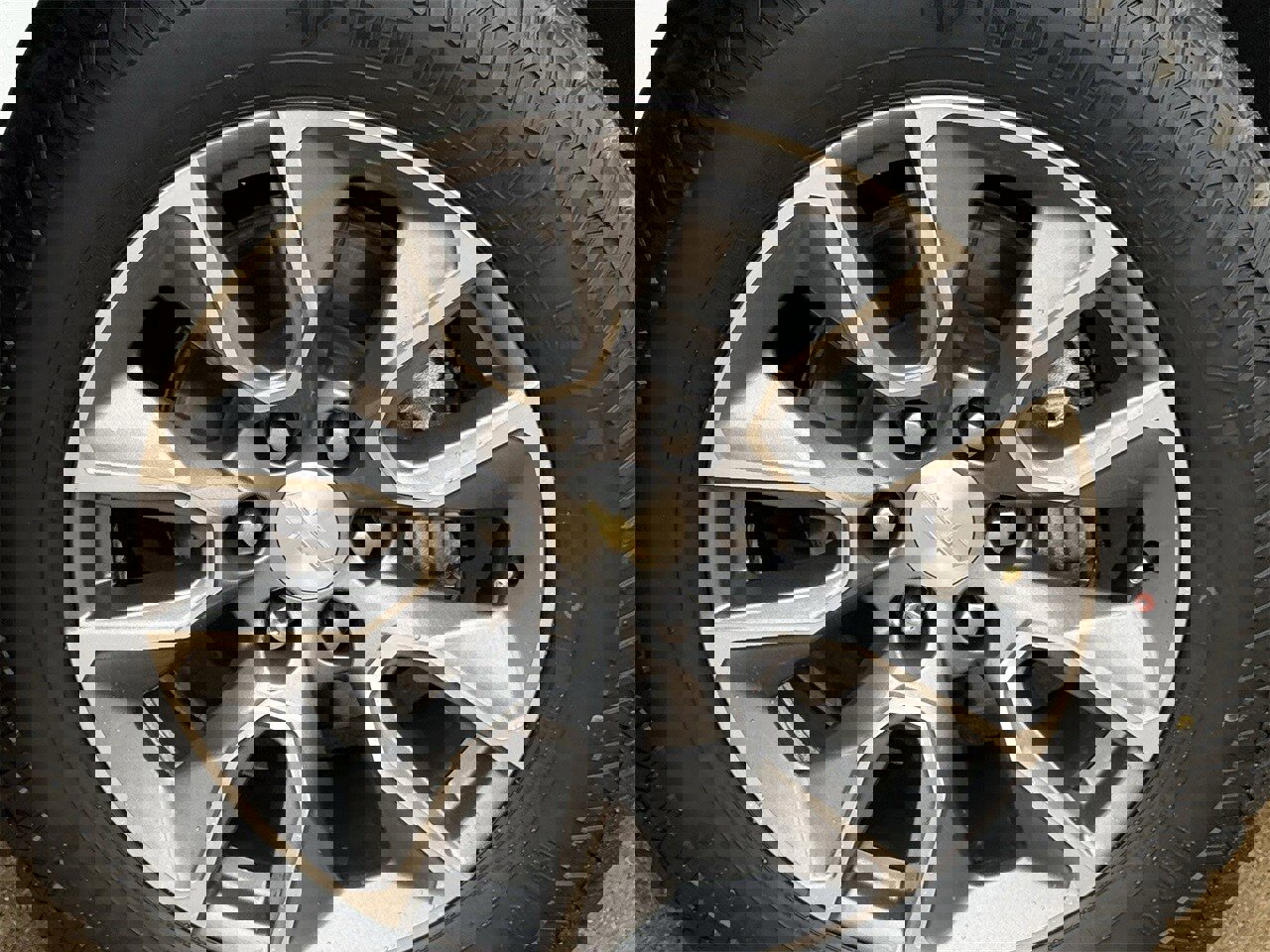 Used 2022 Chevrolet Silverado 1500 LT image 9