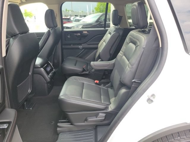 Certified 2024 Lincoln Aviator Reserve w/ Elements Package Plus AWD/4WD image 22