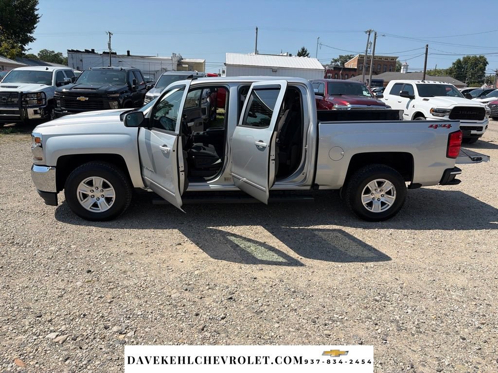 Used 2018 Chevrolet Silverado 1500 LT w/ All Star Edition AWD/4WD image 31