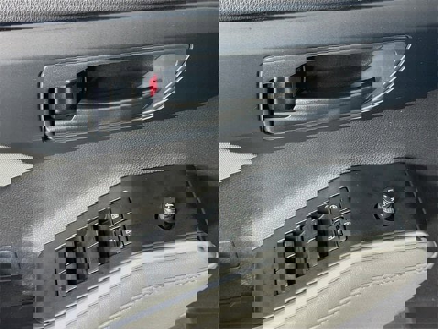 Certified 2023 Toyota Highlander LE image 17