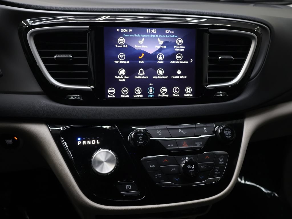 Used 2020 Chrysler Pacifica Touring-L Plus FWD image 25