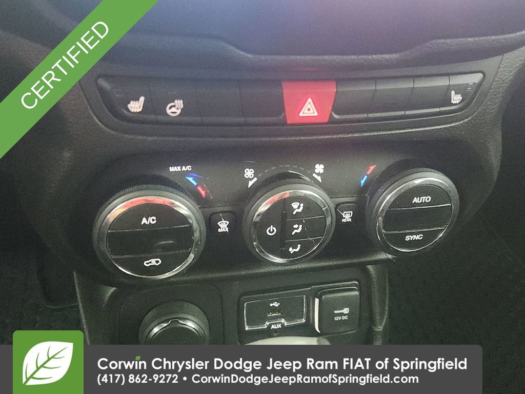 Certified 2017 Jeep Renegade Latitude w/ Safety & Security Group AWD/4WD image 25