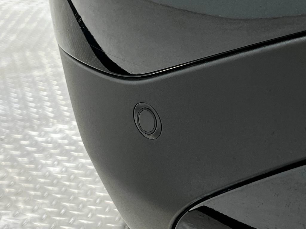 Used 2021 BMW X3 xDrive30e w/ Convenience Package AWD/4WD image 13