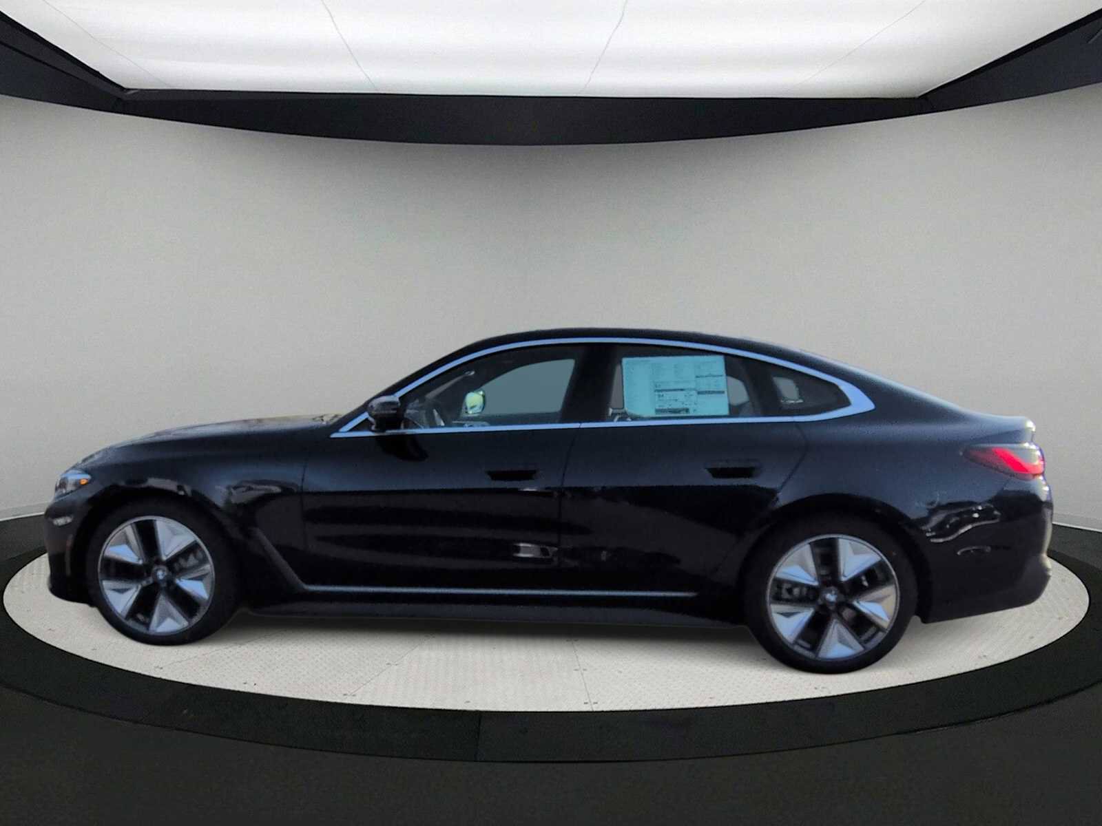 New 2026 BMW i4 xDrive40i w/ Premium Package image 5