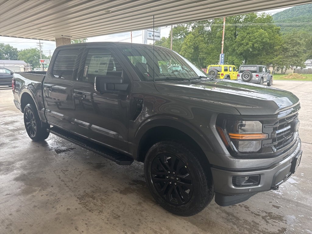 New 2025 Ford F150 XLT image 3