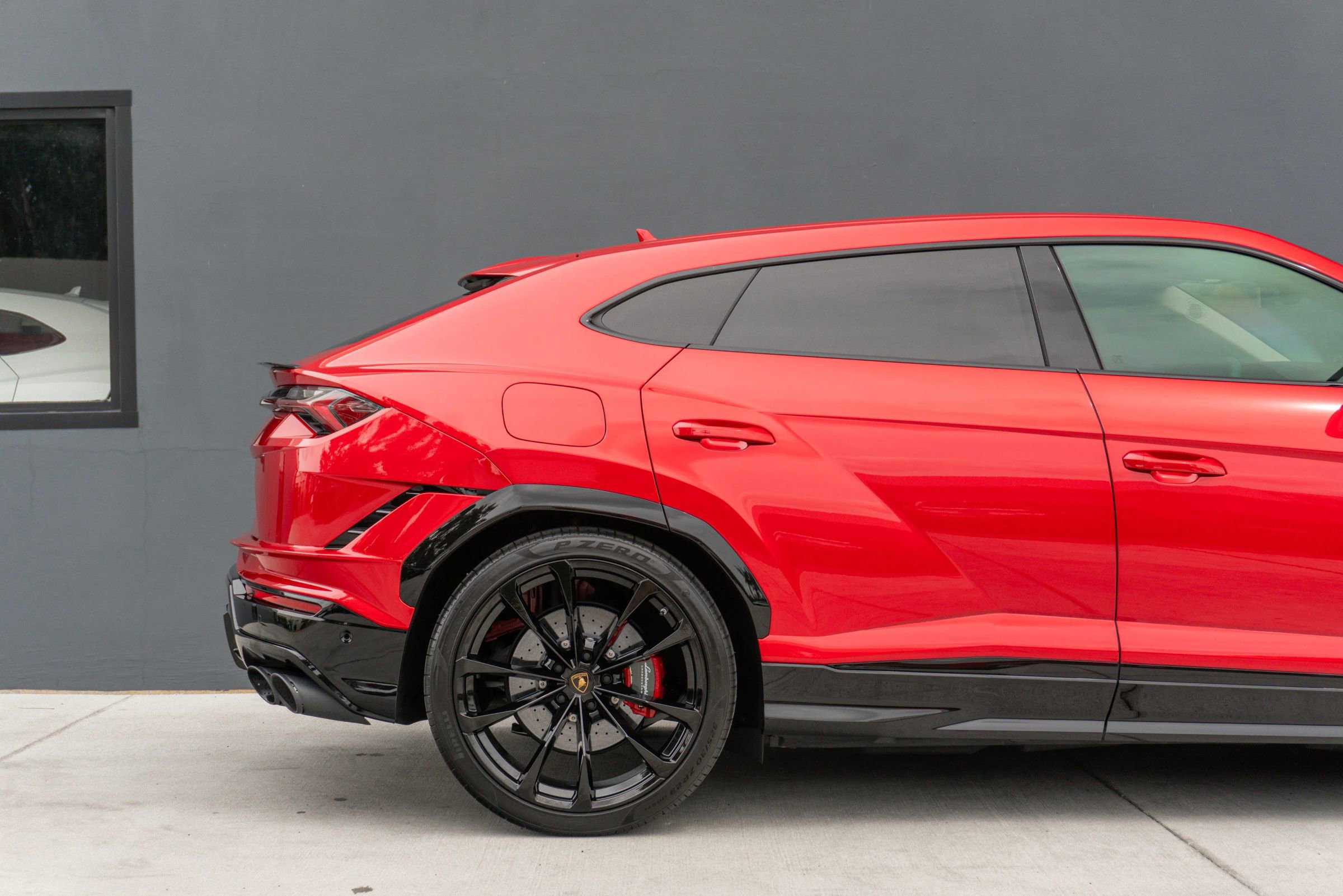 Used 2023 Lamborghini Urus S image 36