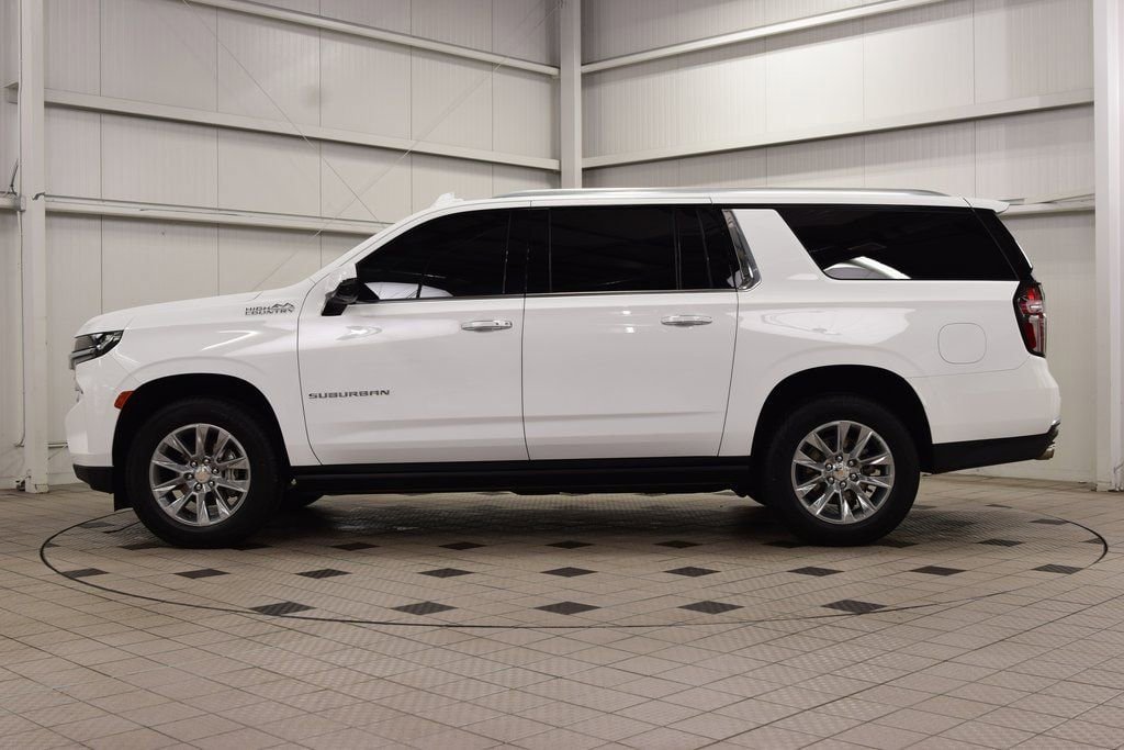 Used 2024 Chevrolet Suburban High Country AWD/4WD image 4
