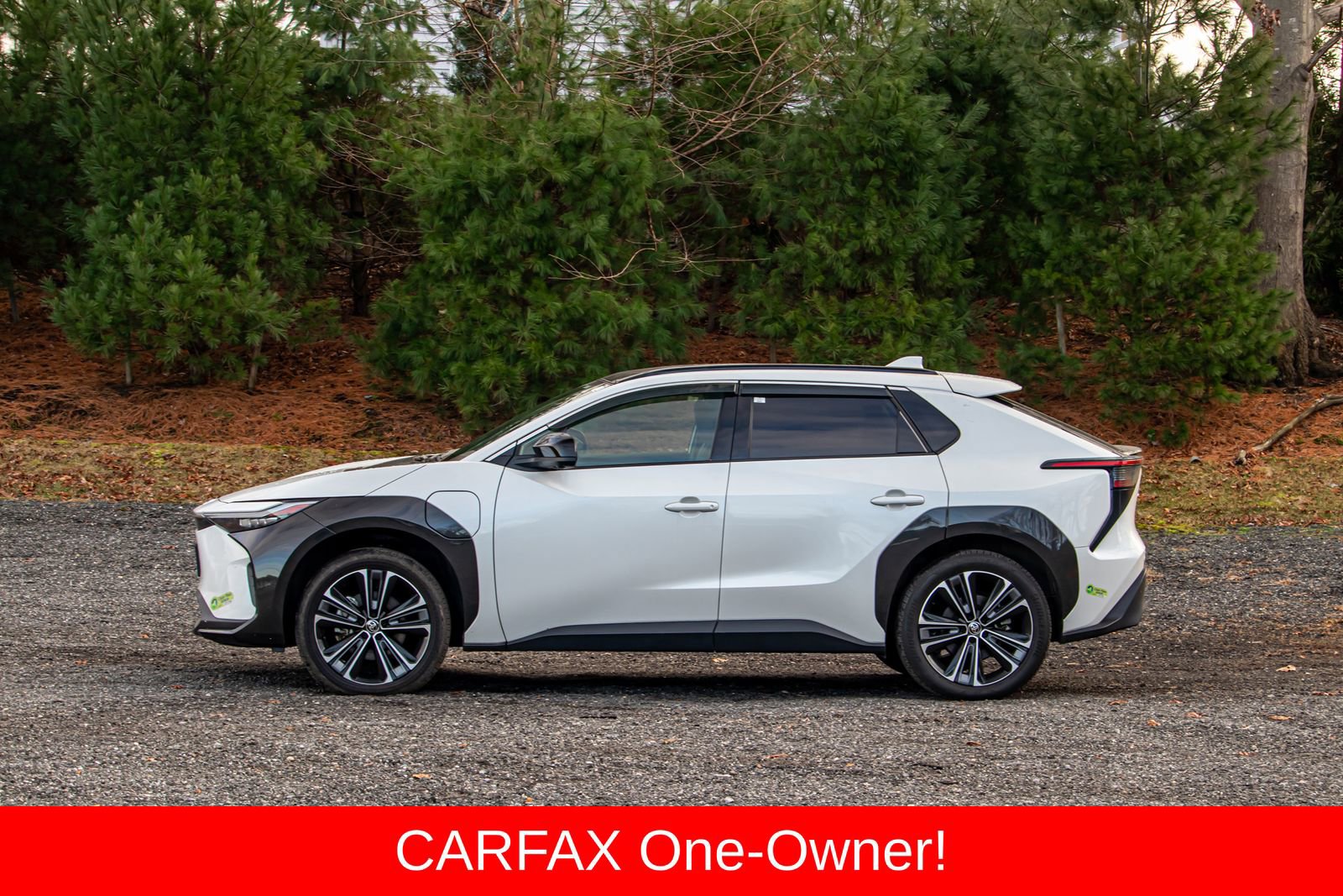 Used 2023 Toyota bZ4X Limited w/ Weather Package image 4