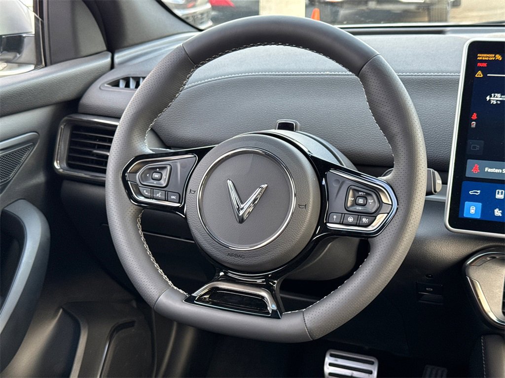 New 2025 VinFast VF 8 Plus image 23