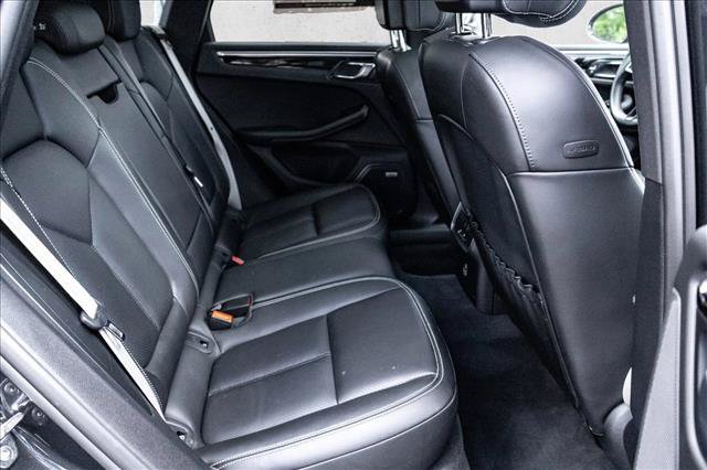 Used 2022 Porsche Macan S AWD/4WD image 25