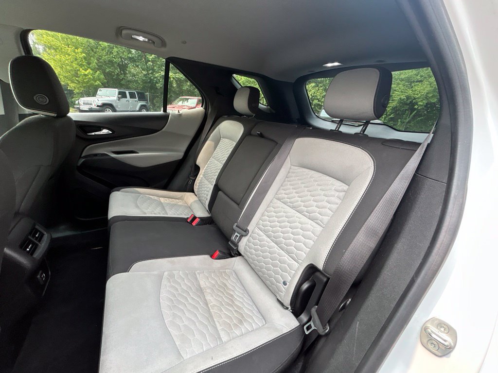 Used 2020 Chevrolet Equinox LT AWD/4WD image 24