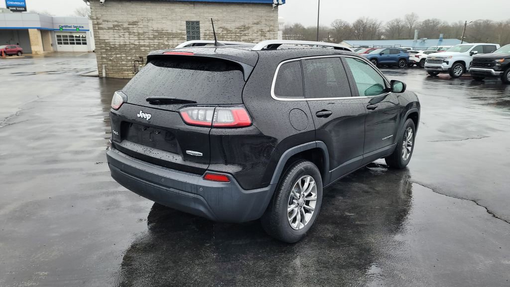 Used 2019 Jeep Cherokee Latitude Plus image 12