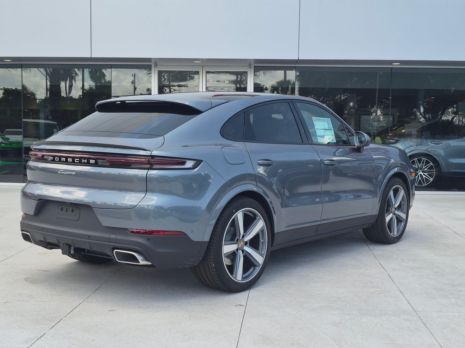 New 2026 Porsche Cayenne Coupe AWD/4WD image 9