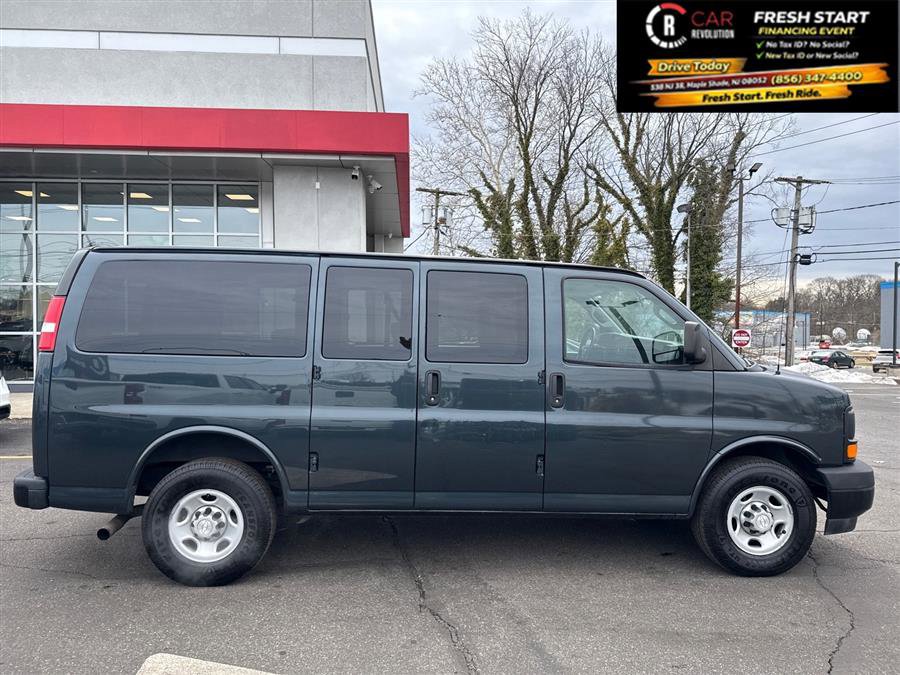 Used 2017 Chevrolet Express 2500 LS RWD image 8