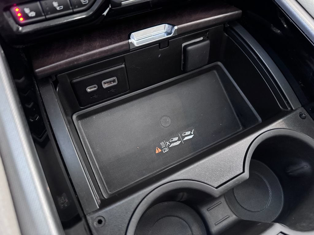 Certified 2021 GMC Yukon Denali AWD/4WD image 28