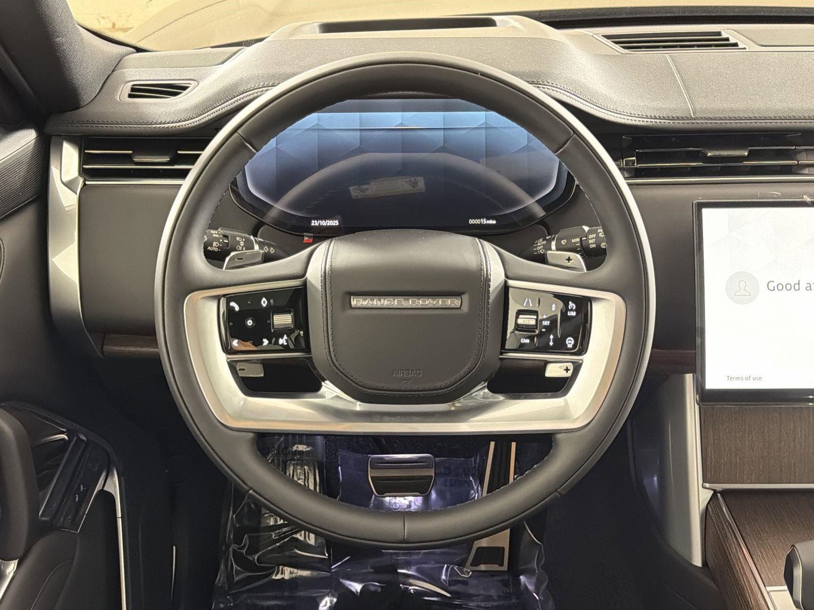 New 2025 Land Rover Range Rover SE image 11