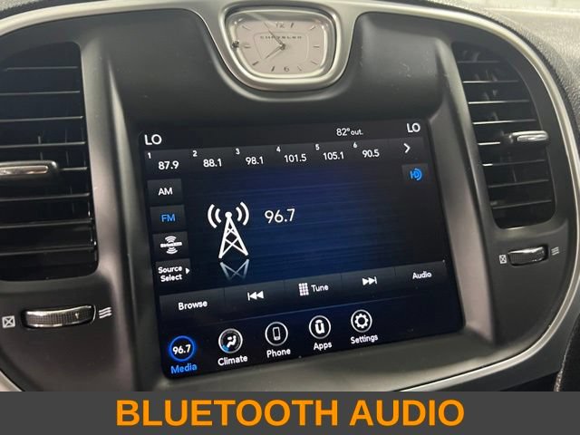 Used 2021 Chrysler 300 Touring w/ Sport Appearance Package RWD image 6