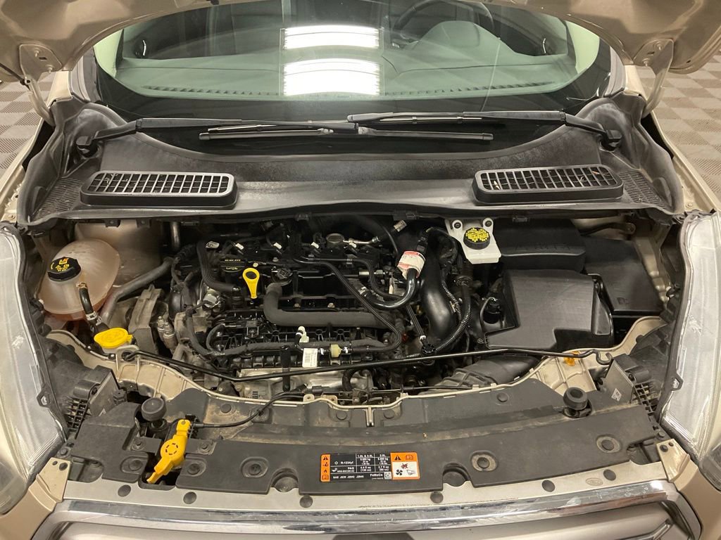 Used 2017 Ford Escape Titanium image 14