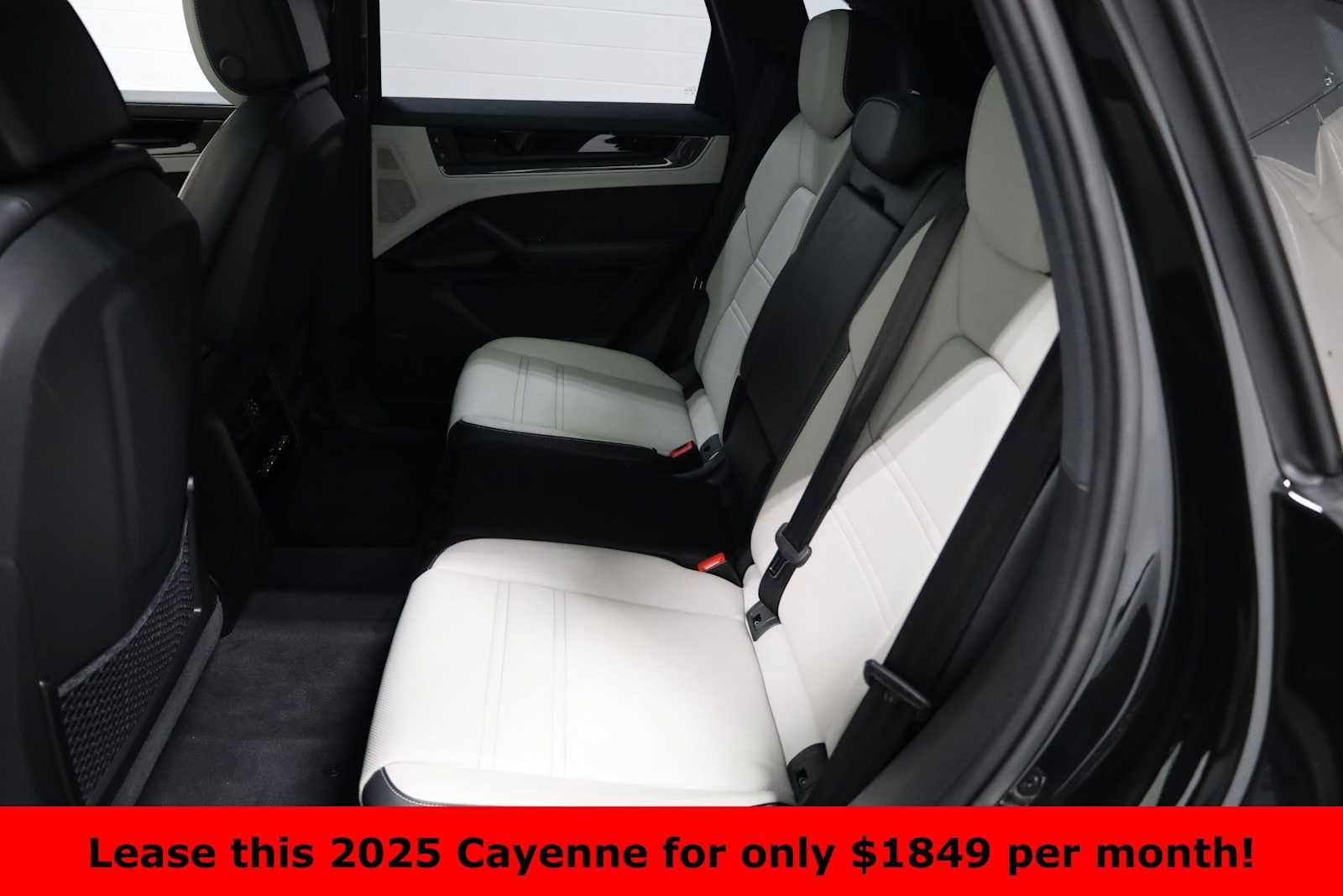 Certified 2025 Porsche Cayenne E-Hybrid image 36