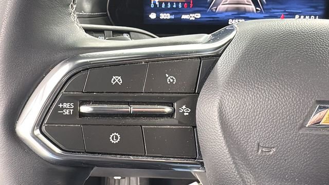 Used 2025 Chevrolet Traverse LT image 24