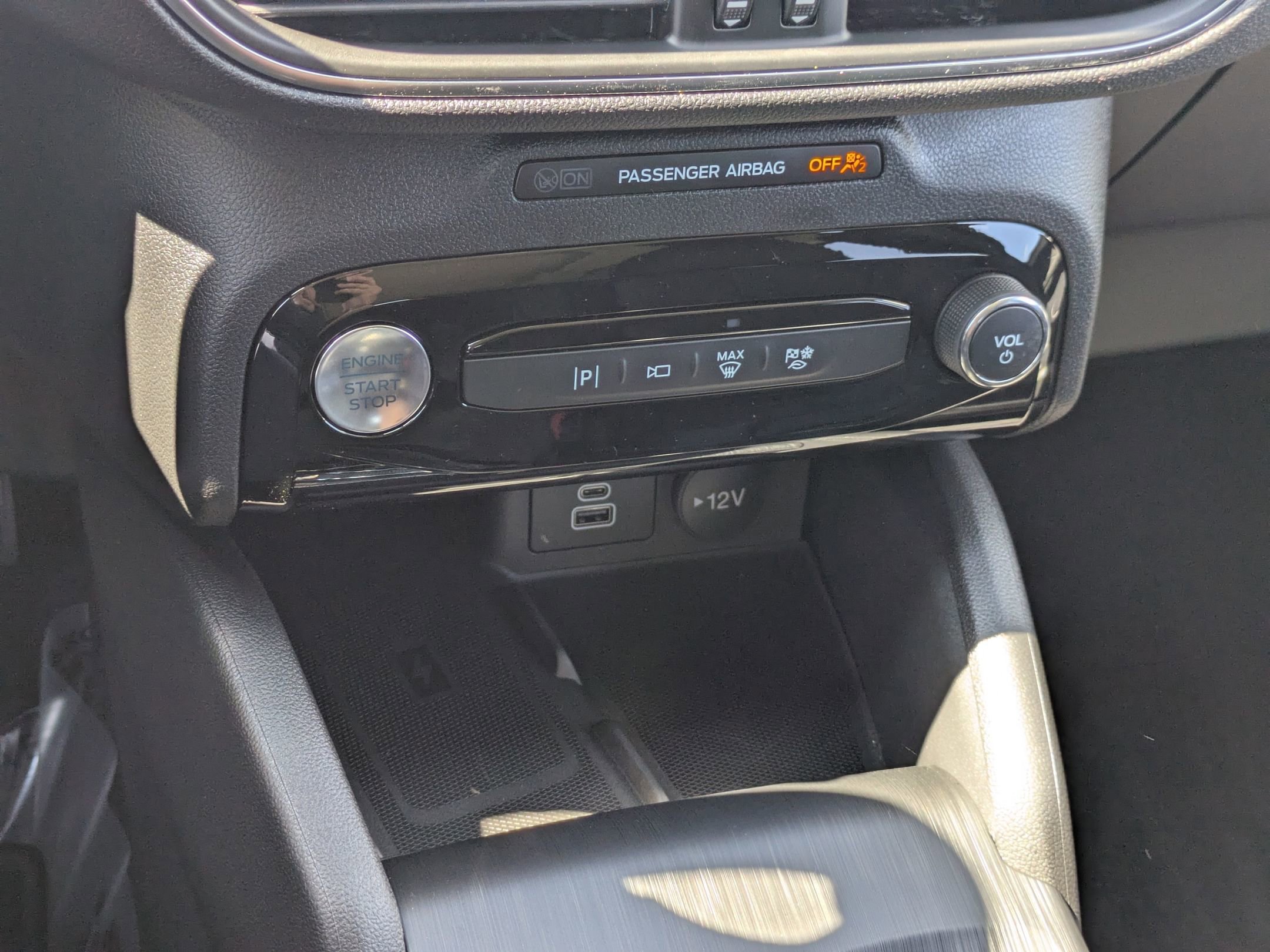 New 2025 Ford Escape SE w/ PHEV Premium Package image 22