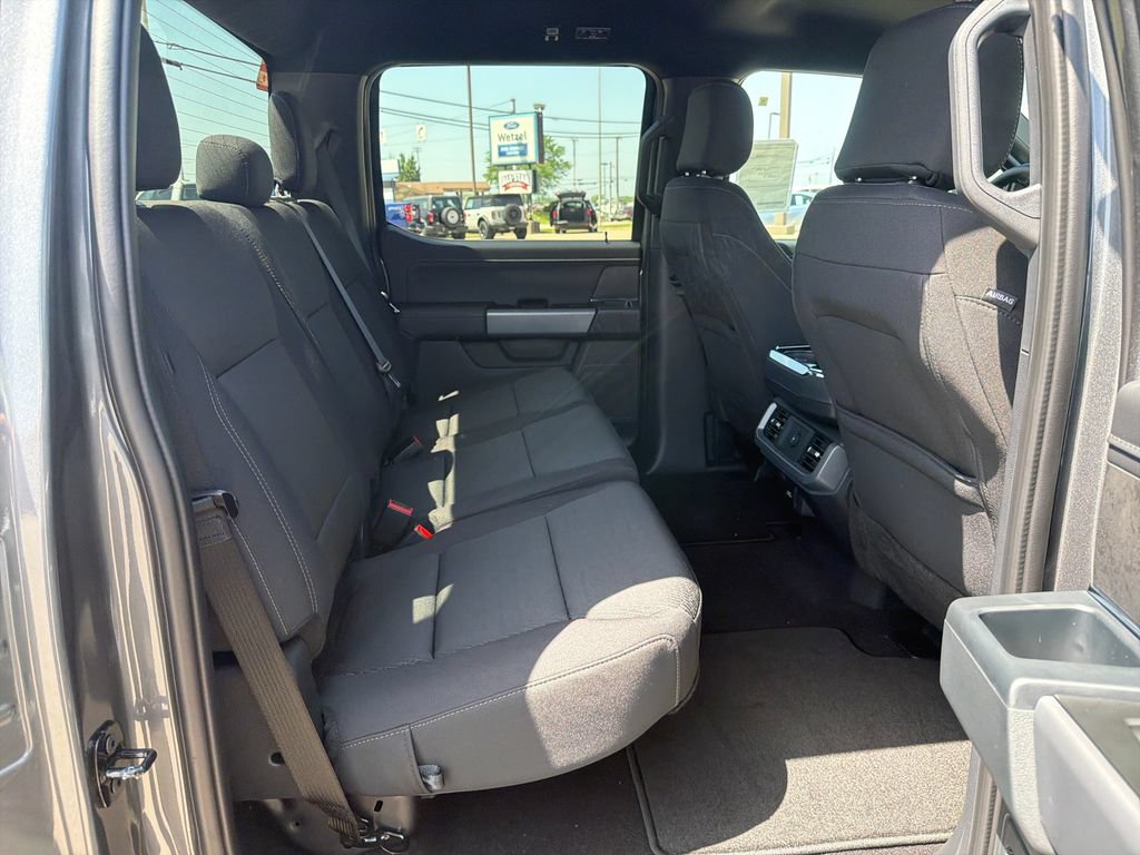 New 2026 Ford F150 XLT w/ XLT Black Appearance Package AWD/4WD image 21