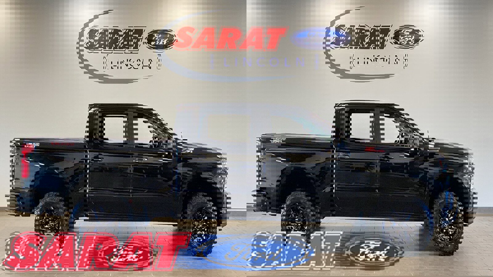 Used 2022 Chevrolet Silverado 1500 LT Trail Boss w/ Bed Protection Package image 1