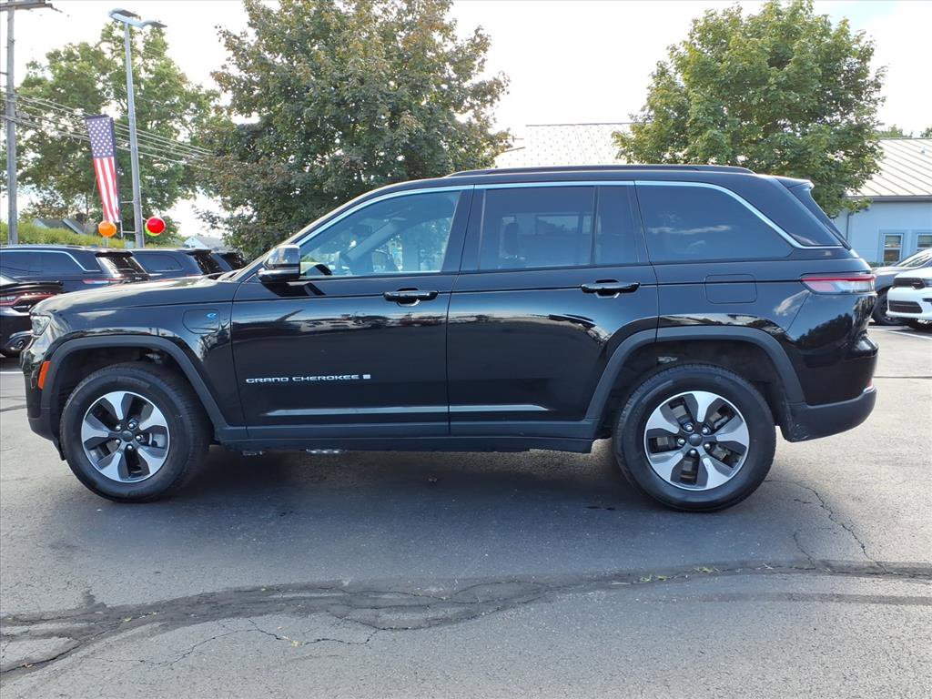 Used 2024 Jeep Grand Cherokee Limited 4xe image 6