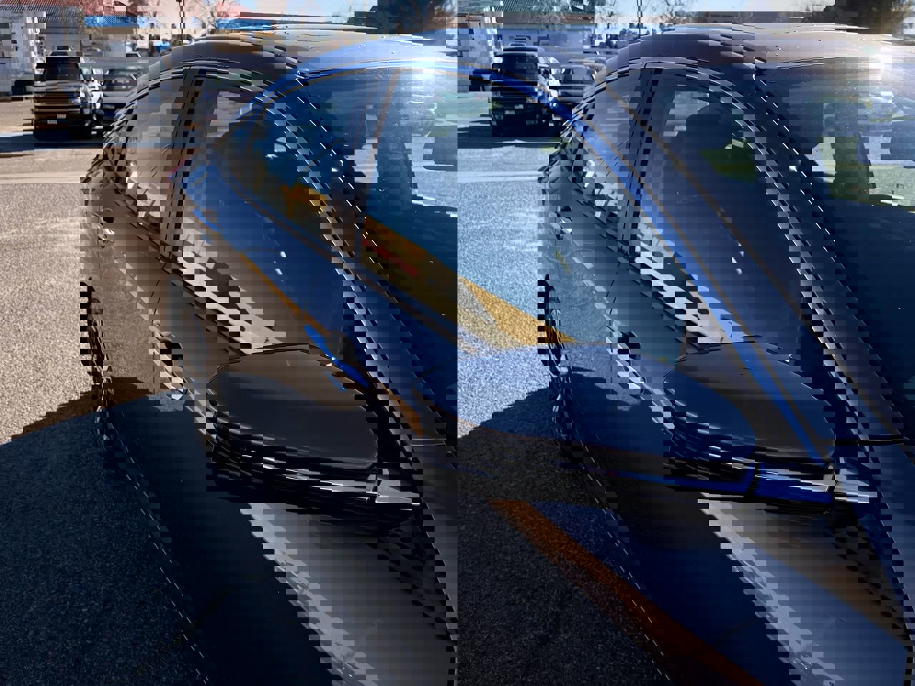 Used 2018 Honda Civic Touring image 15