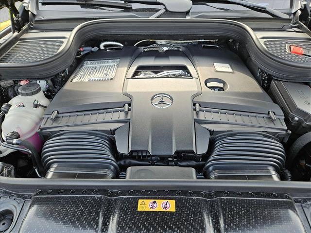 New 2026 Mercedes-Benz GLS 580 4MATIC image 17