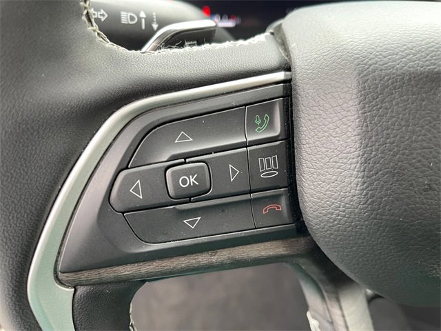 Used 2023 Jeep Grand Cherokee Limited image 33