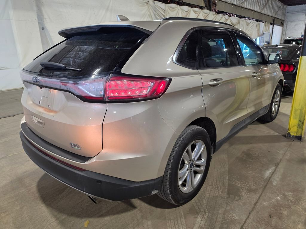Used 2017 Ford Edge SEL w/ Equipment Group 201A FWD image 2