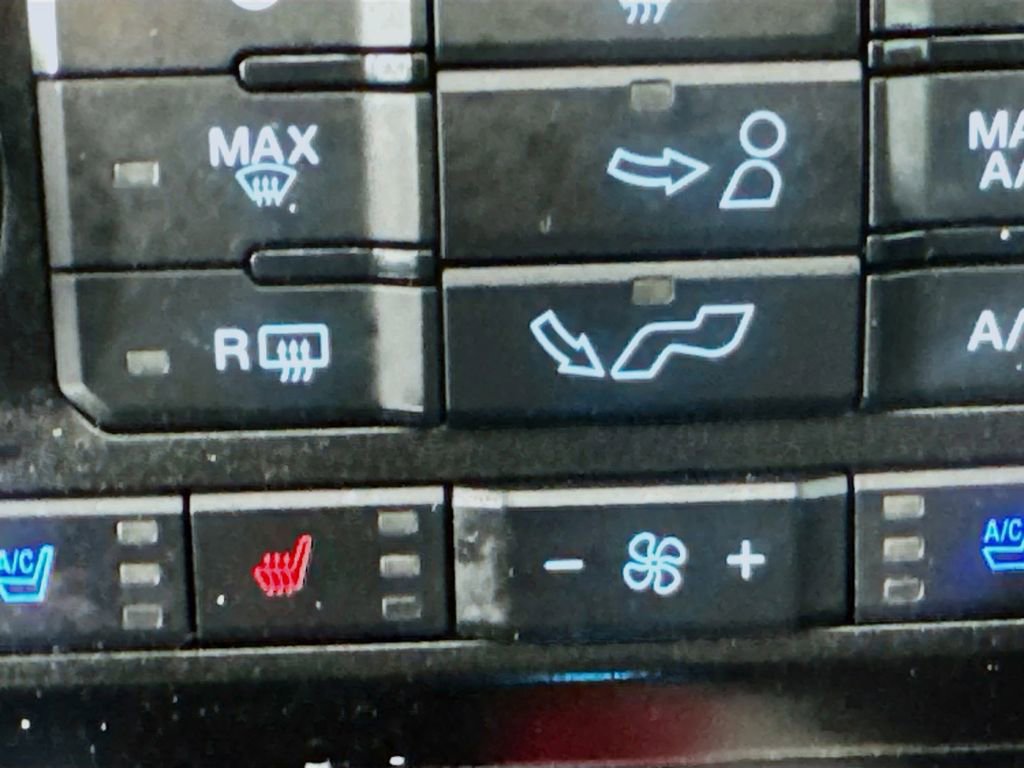 Used 2017 Ford F150 Lariat image 24