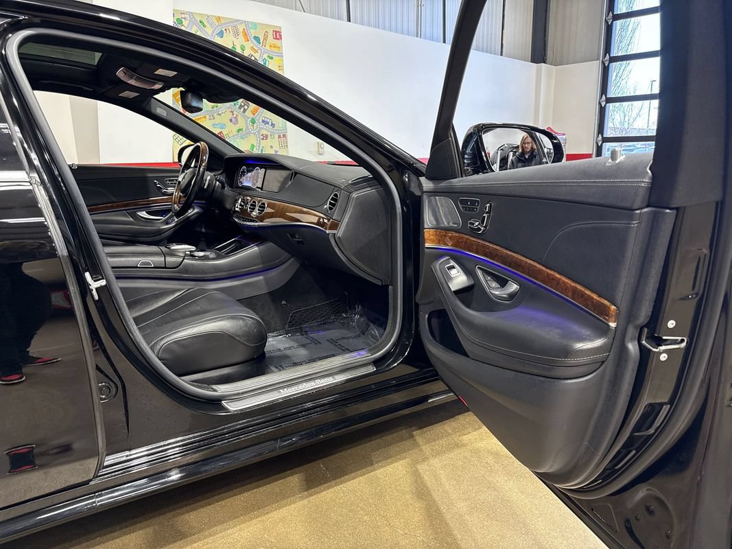 Used 2015 Mercedes-Benz S 550 4MATIC Sedan image 59