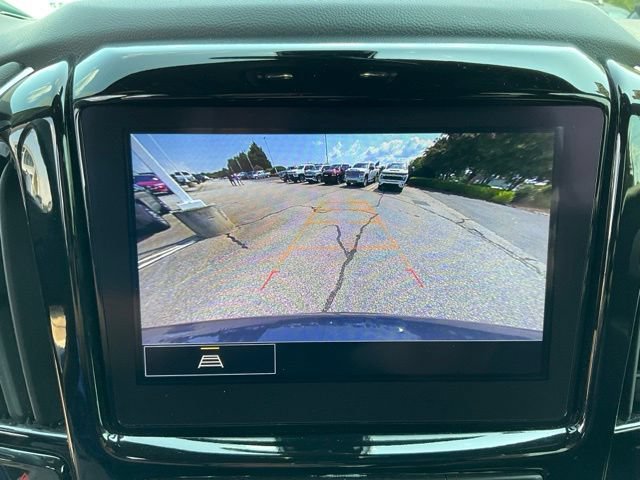 Used 2023 Chevrolet Traverse LT FWD image 14