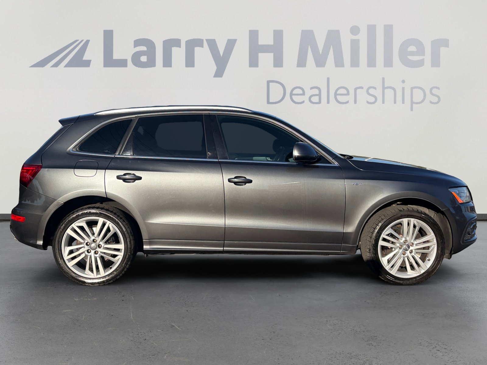 Used 2016 Audi SQ5 Premium Plus w/ Technology Package AWD/4WD image 6