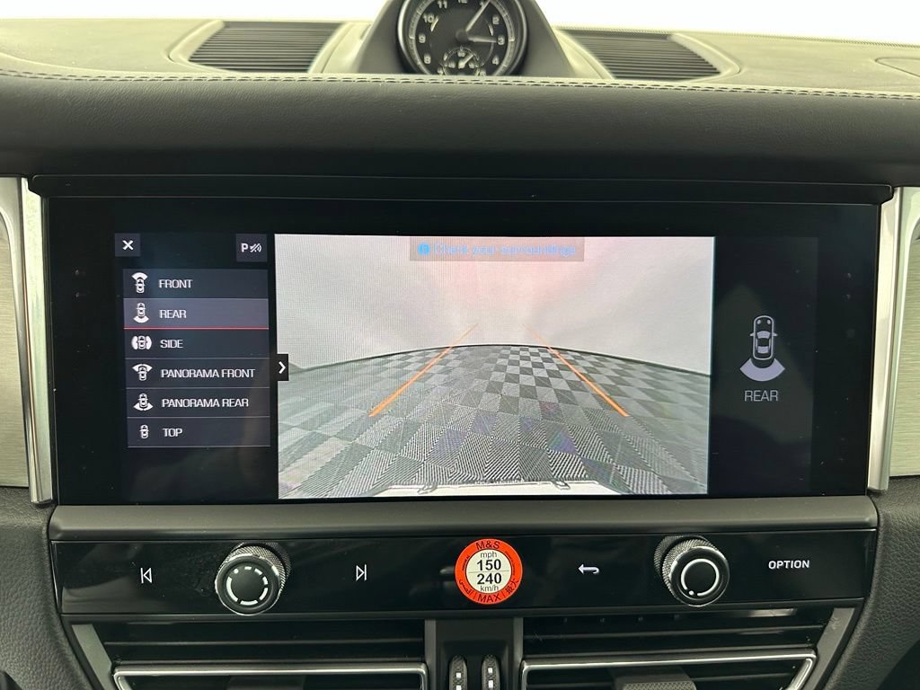 Certified 2025 Porsche Macan w/ Premium Package Plus AWD/4WD image 38