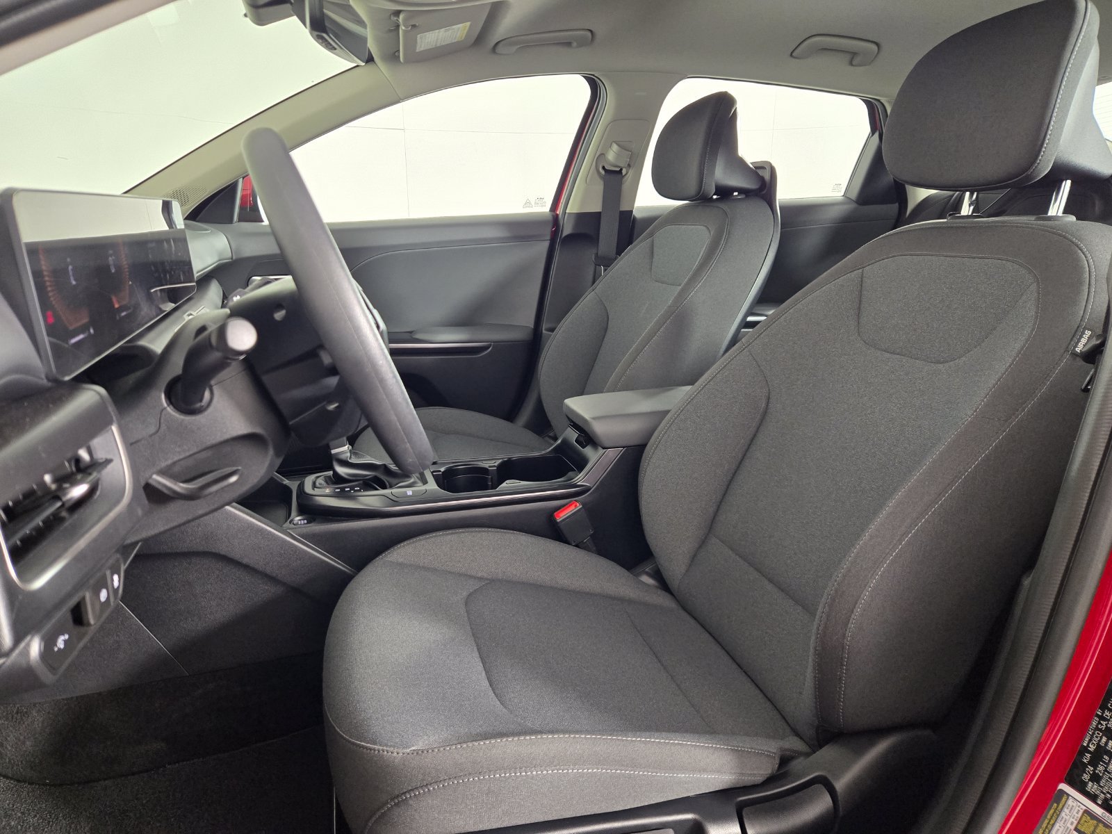 Used 2025 Kia K4 FWD image 10