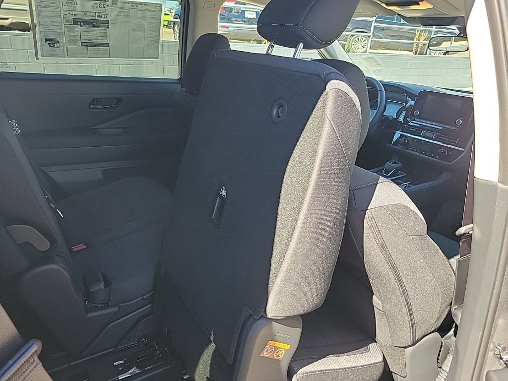 New 2025 Nissan Pathfinder SV w/ Cargo Package image 40