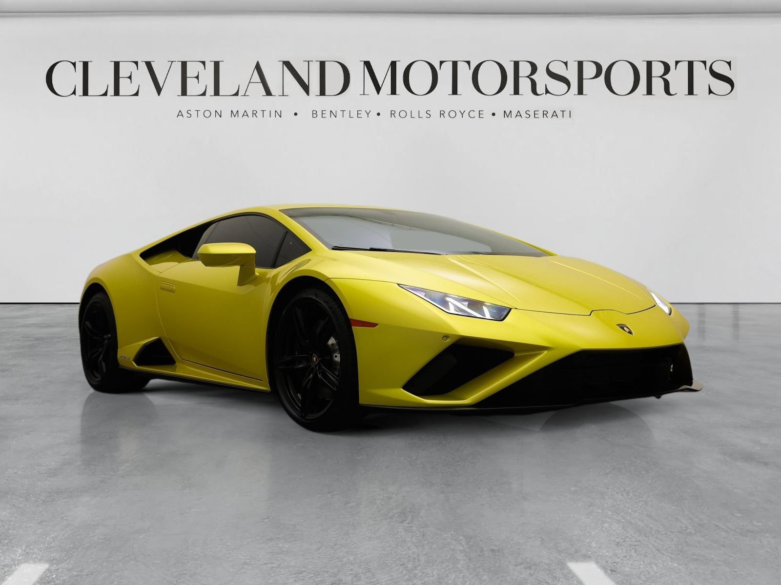 Used 2020 Lamborghini Huracan EVO RWD image 24