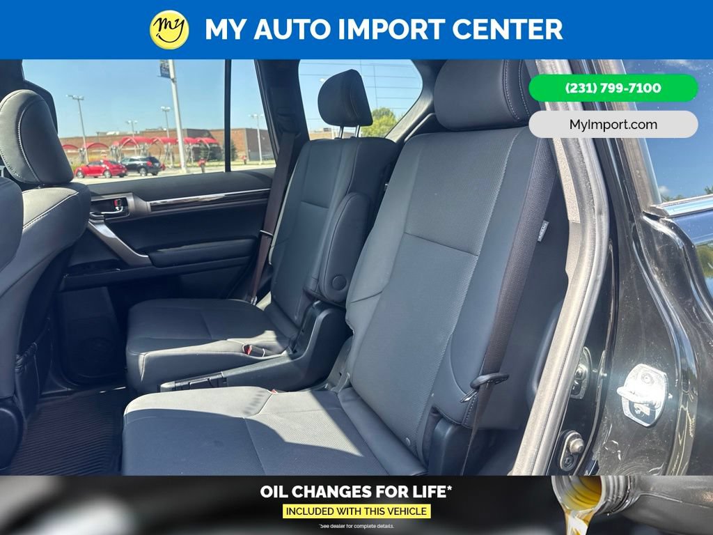 Used 2021 Lexus GX 460 Premium w/ Accessory Package AWD/4WD image 25