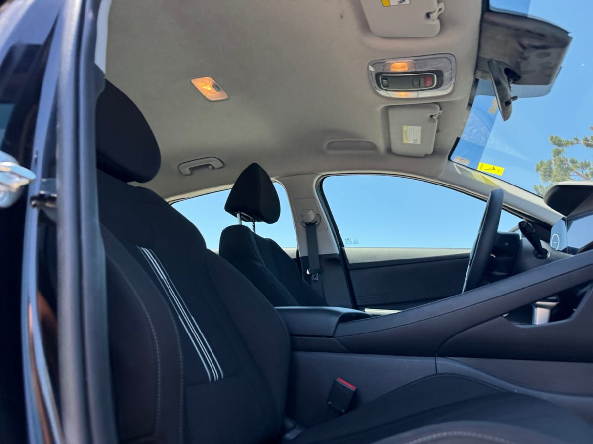 Used 2024 Hyundai Elantra Blue FWD image 19