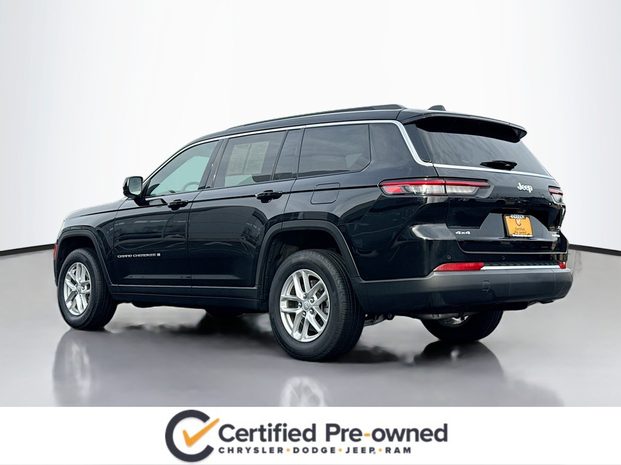 Used 2024 Jeep Grand Cherokee L Laredo w/ Luxury Tech Group I image 13