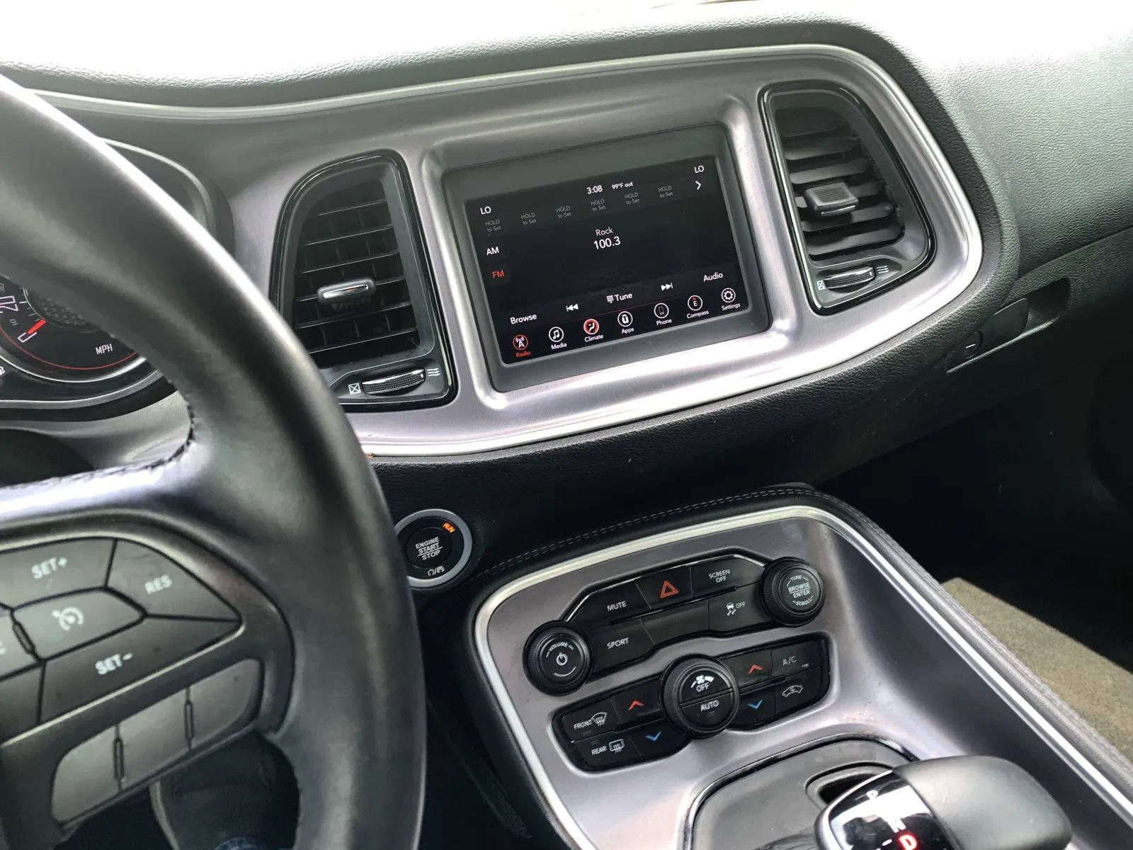Used 2019 Dodge Challenger SXT RWD image 13