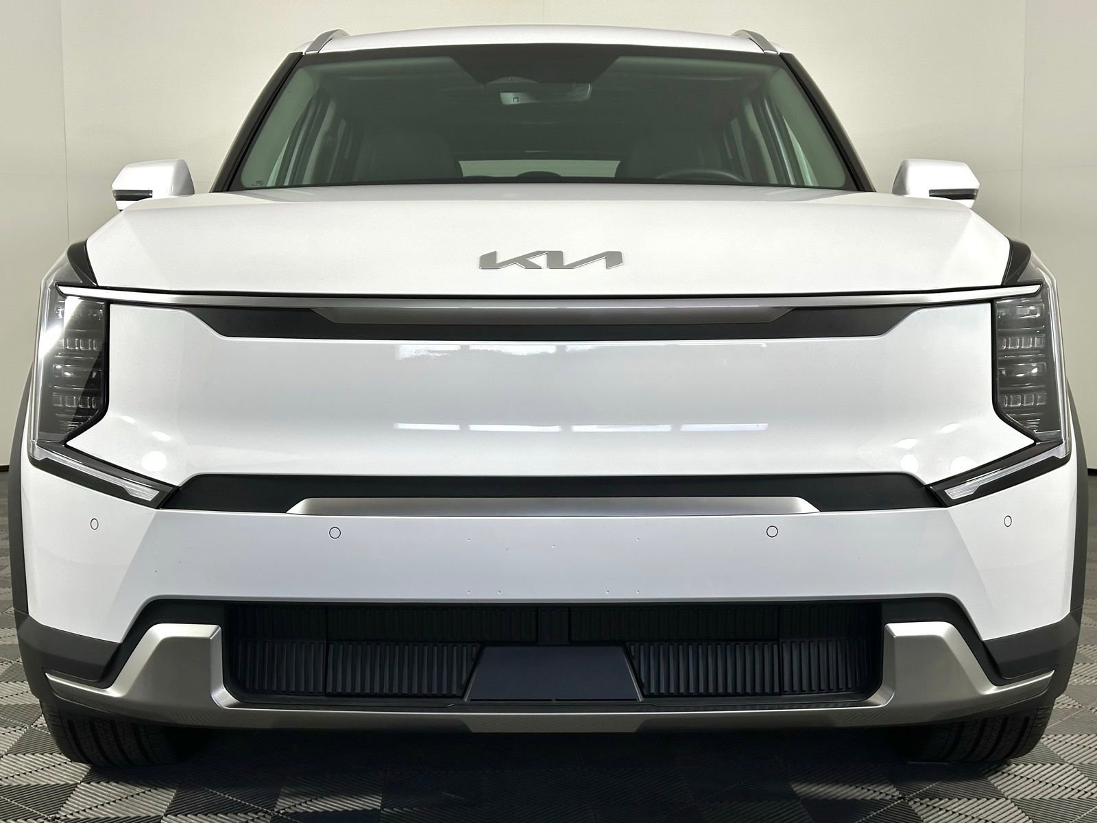 Used 2025 Kia EV9 Wind image 26