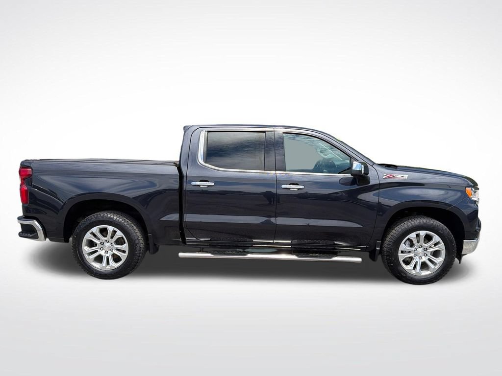 Used 2024 Chevrolet Silverado 1500 LTZ AWD/4WD image 7